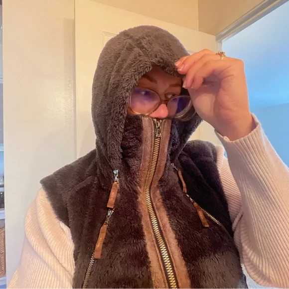 Kuhl Flight Vest - Picture 10 of 16